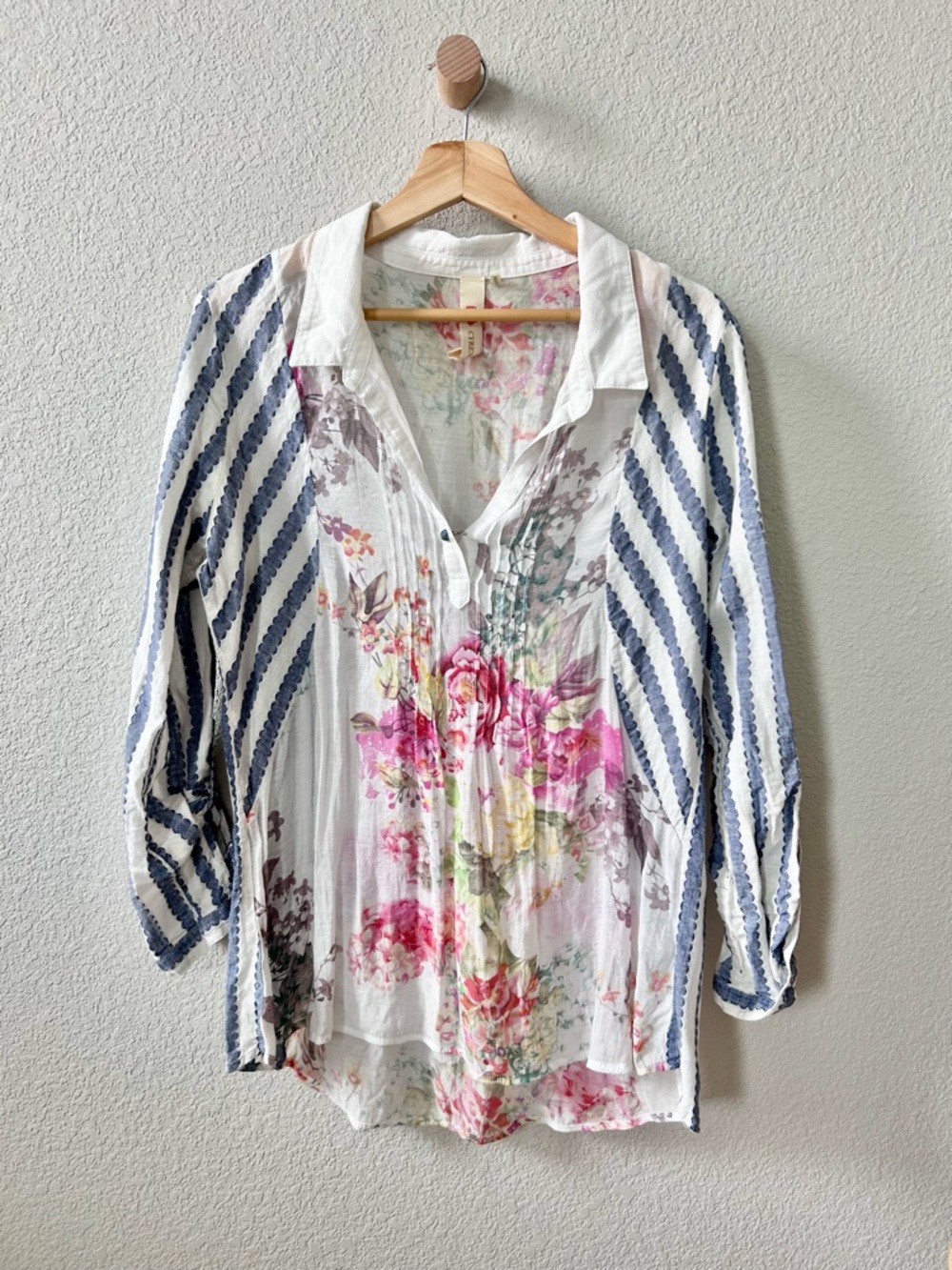 Cyrena Floral and Stripe Mixed Media Pop Over Top Size Large Long Sleeve